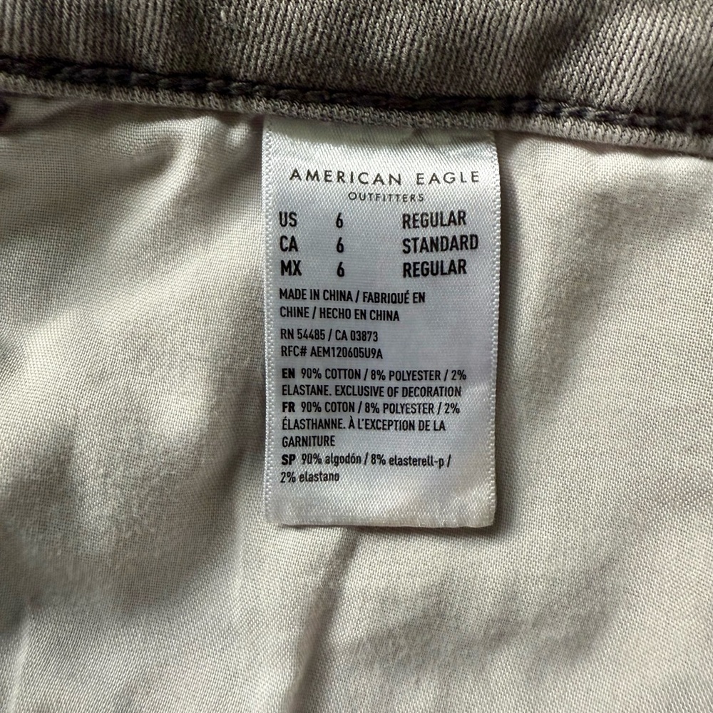 American Eagle Outfitters Women's Light Gray Ripped Skinny Jeans Sz 6 - Picture 7 of 12